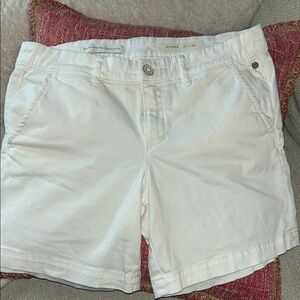 anthropologie Pilcro and the Letterpress White Bermuda Shorts Classic Style